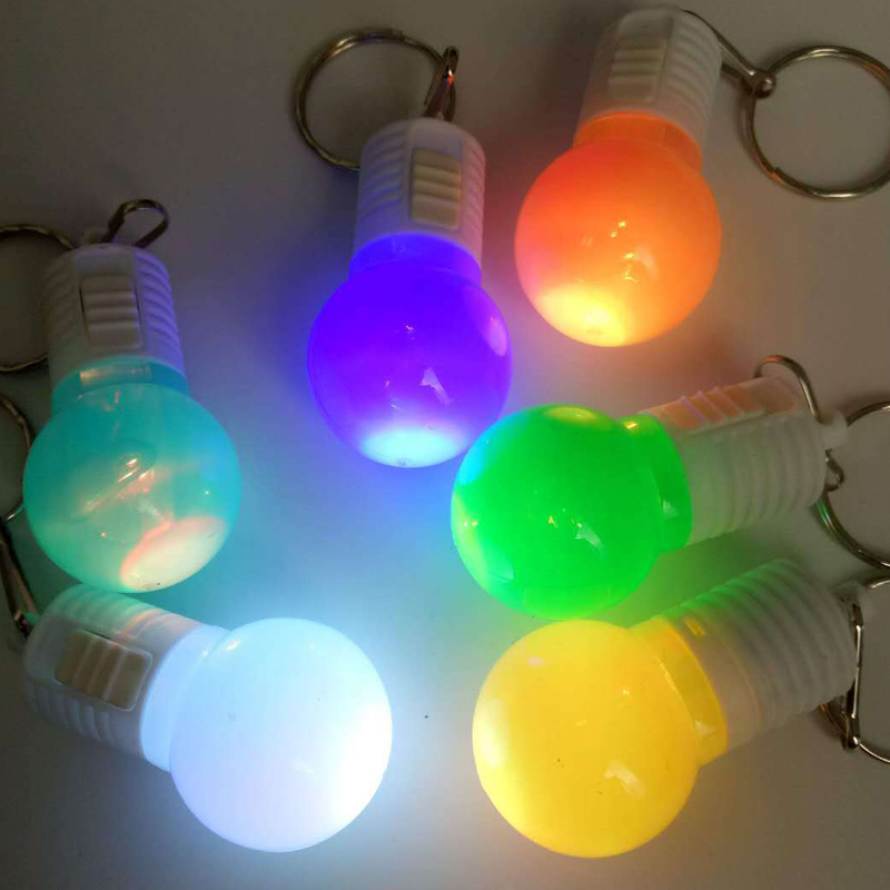 Tragbare Mini kreative bunte LED-Blitzlicht Lampe Taschenlampe Taschenlampe Led Schlüsselanhänger